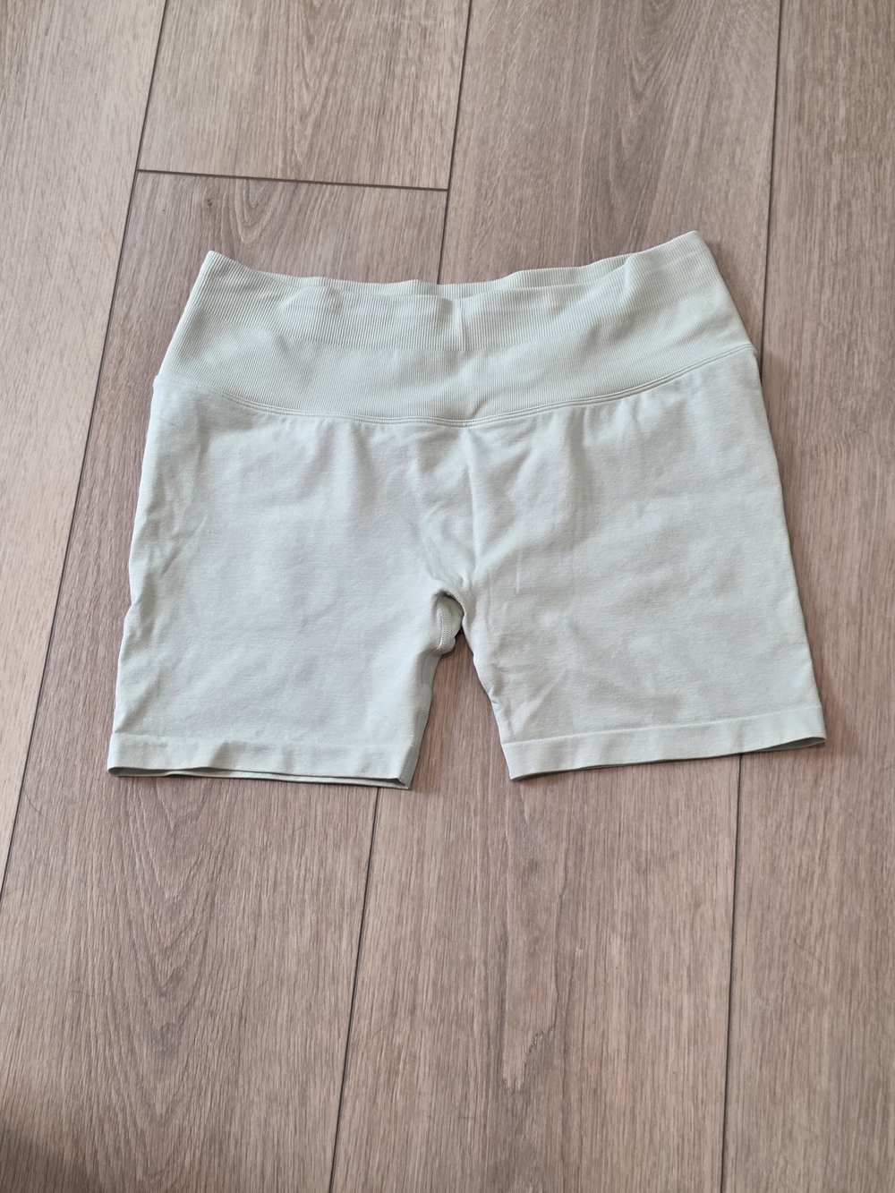 BuffBunny Pistachio Seamless Short